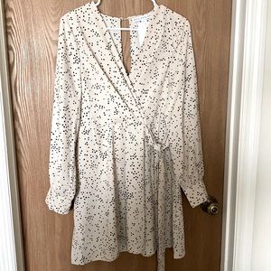 Beautiful HYVE cocktail dress